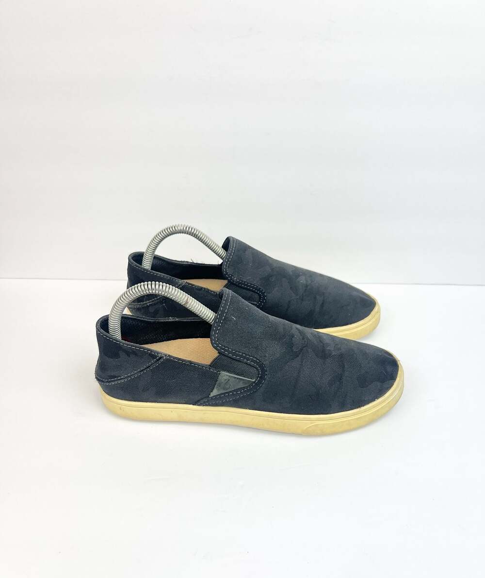 OluKai Pehuea Pa'i Women's Slip-On Sneakers Black Camo Size 8.5